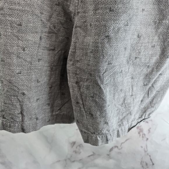 Eddie Bauer Shorts Mens 38 Light Gray Fish Print Cotton Bermuda Chino Camp - Picture 7 of 11